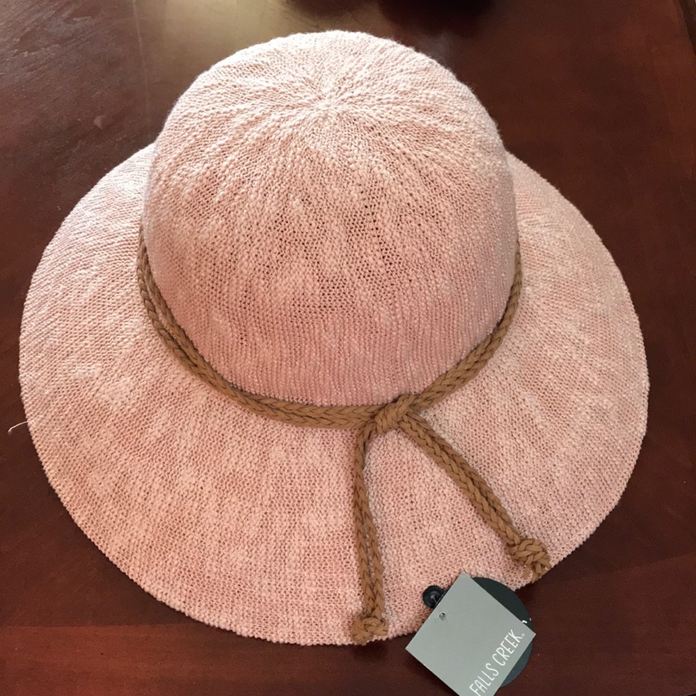 NWT beautiful summer hat